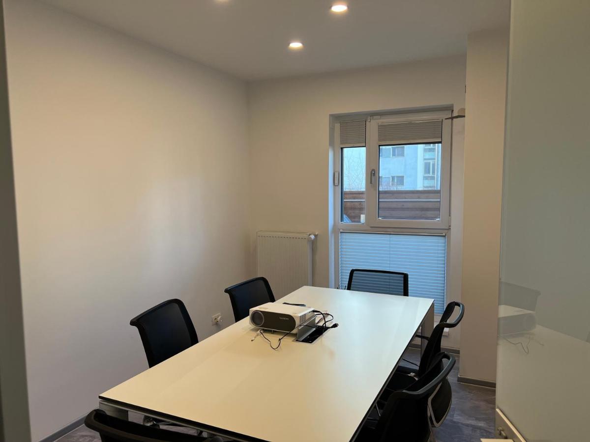 Luxury Westpark 2-Room Apartment Lakeview W5 Bucarest Extérieur photo