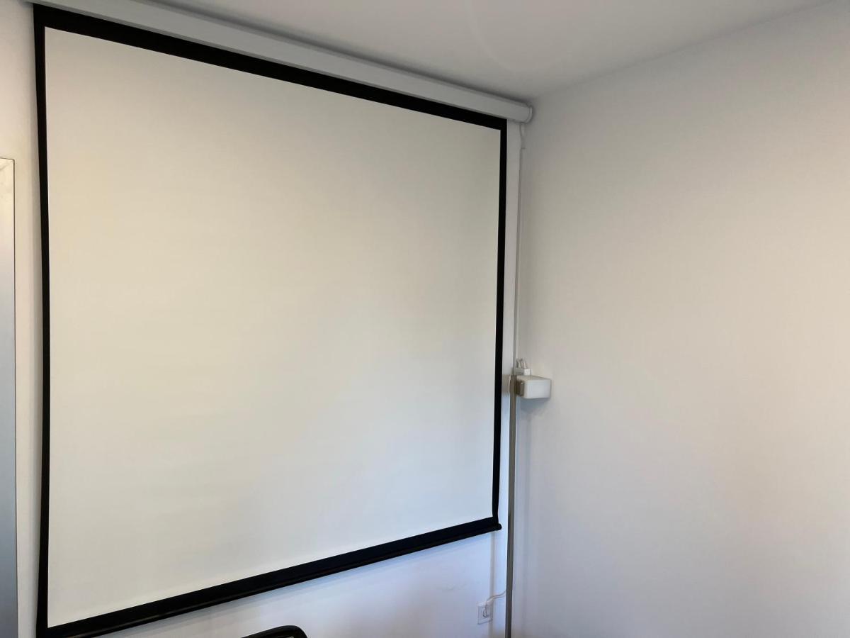 Luxury Westpark 2-Room Apartment Lakeview W5 Bucarest Extérieur photo